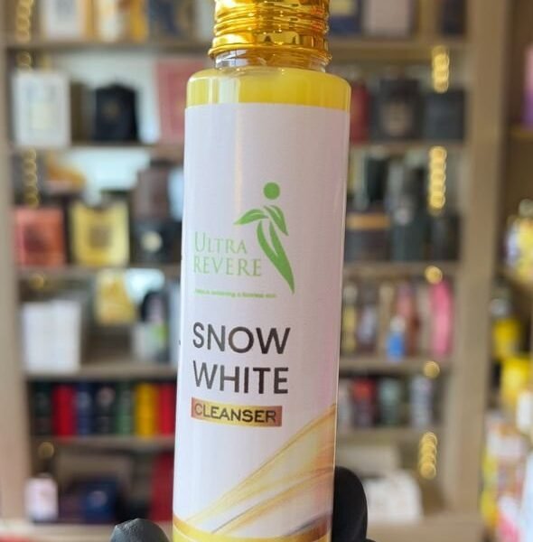 SNOW WHITE CLEANSER