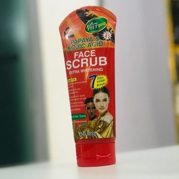 VEET GOLD PAPAYA & KOJIC ACID FACE SCRUB